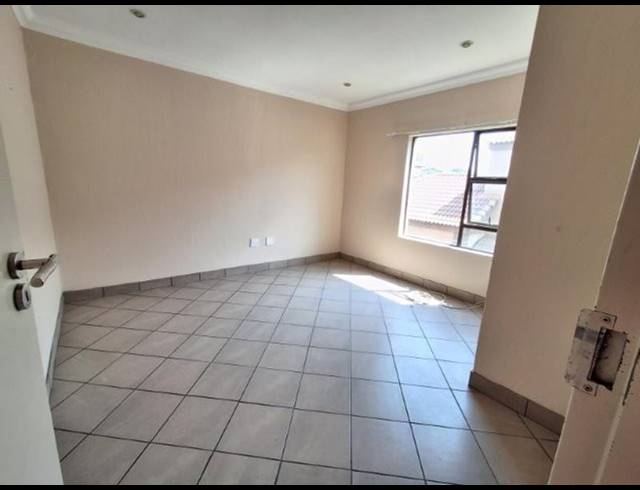 3 BEDROOM PROPERTY TO RENT IN MANTEVREDE